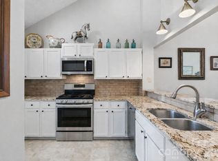 19986 Oak Leaf Cir, Cornelius, NC 28031