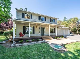527 Mary Ann Dr, Jacksonville, OR 97530