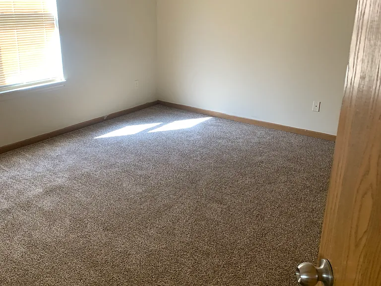 4481 Ammon Ave #B — Photo 6