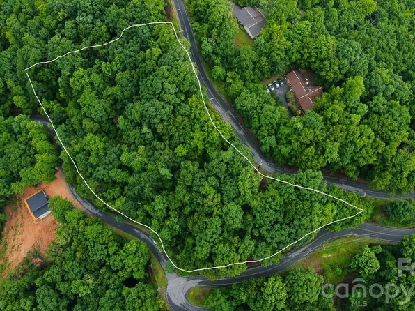 46 Hemlock Trl N, Columbus, NC 28722