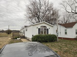 905 E 6th St, Metropolis, IL 62960