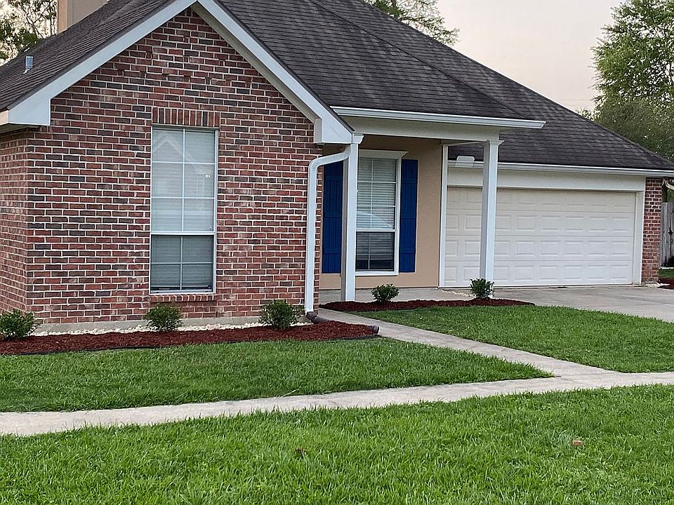 1st image of 131 River Birch Dr
