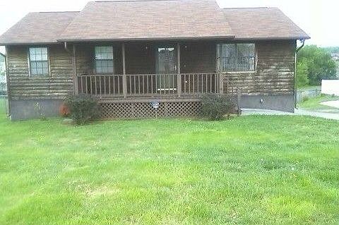 3 BR, 3 full BA, Basement Rancher