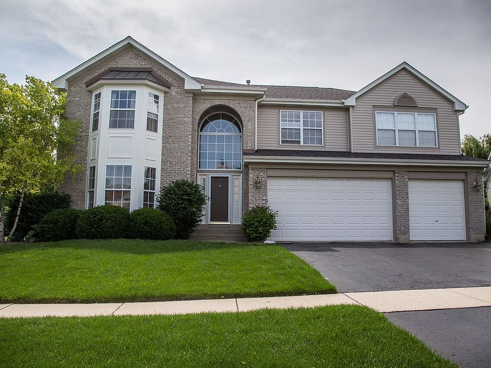 1st image of 18805 W Wooddale Trl