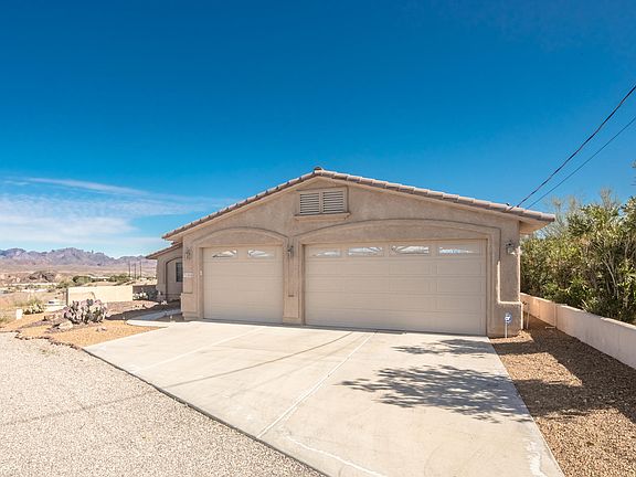 3rd image of 31585 Crows Nest Dr
