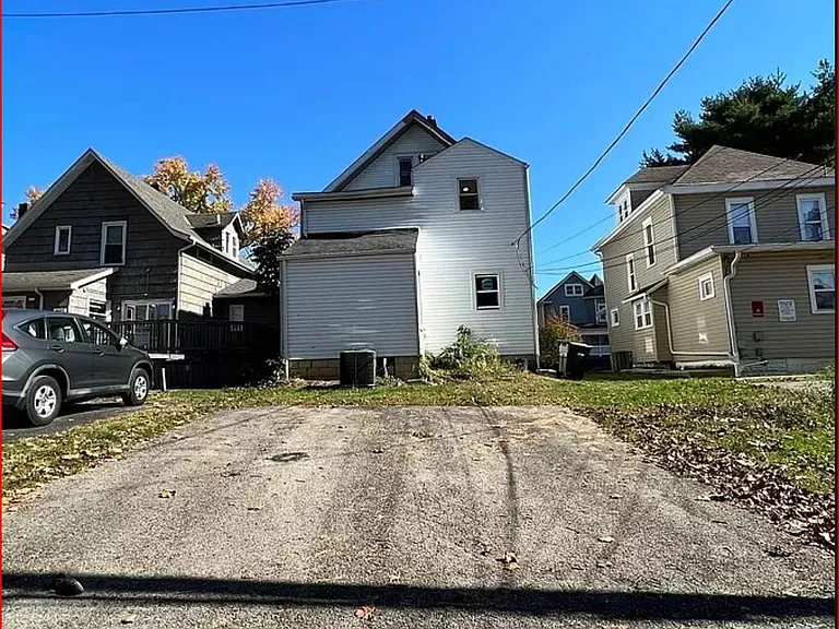 2147A Indiana Ave — Photo 7