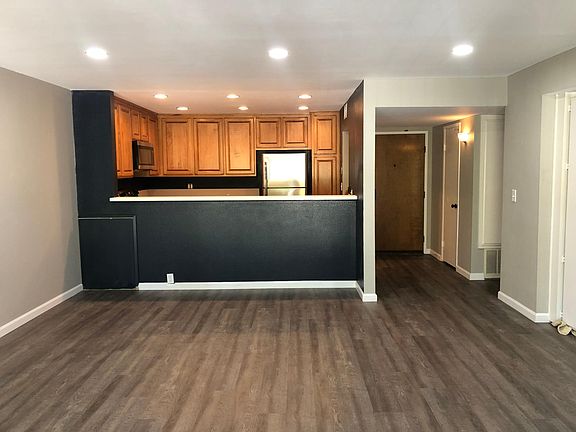 2nd image of 12505 Oaks North Dr