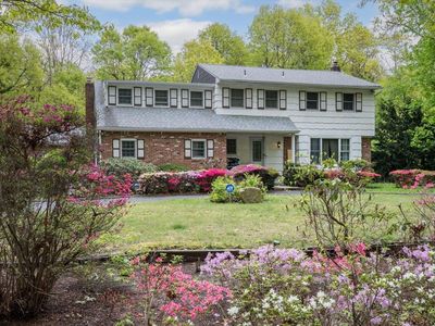 7 Village Hill Drive, Dix Hills, NY, 11746