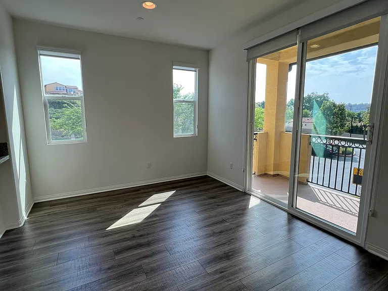 2418 S Fremont Ave #10 — Photo 15
