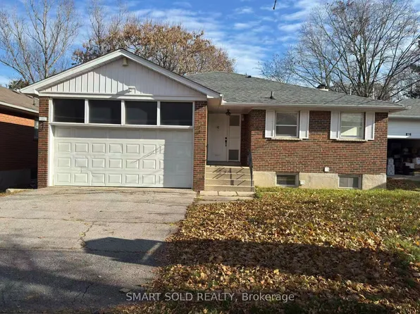 81 Maxome Ave, Toronto, ON M2M 3K2