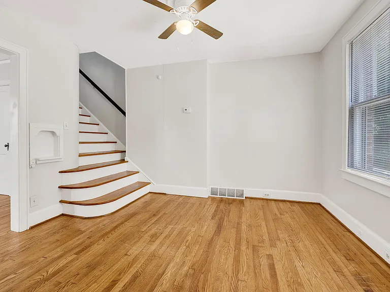 318 Woodrow St #318 — Photo 9