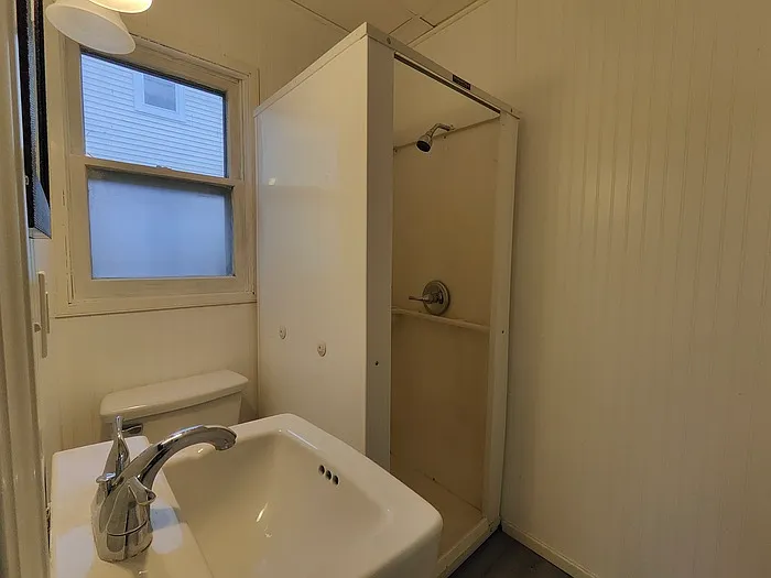 1225 Andrews St #1 — Photo 7