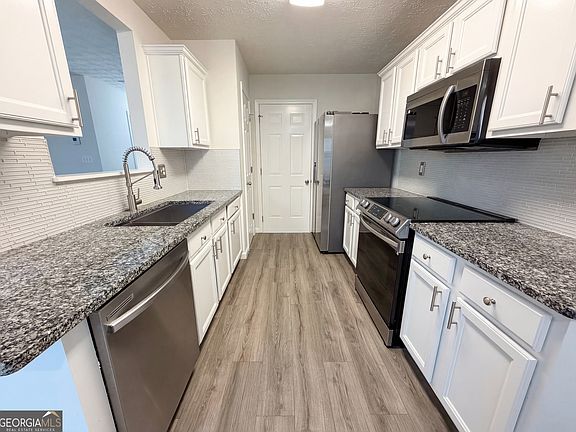 2nd image of 258 Alcovy Walk Dr