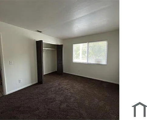1600 SE 39th Ter #4 — Photo 9