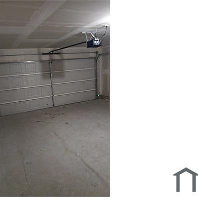 5th image of 1080 Barkers Pond Ave