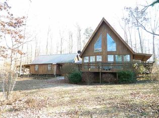 4210 Deer Creek Rd, Linden, TN 37096