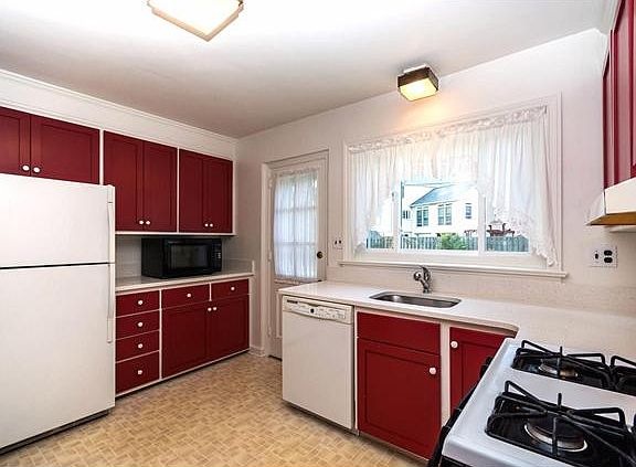 Solid surface Quartz countertops