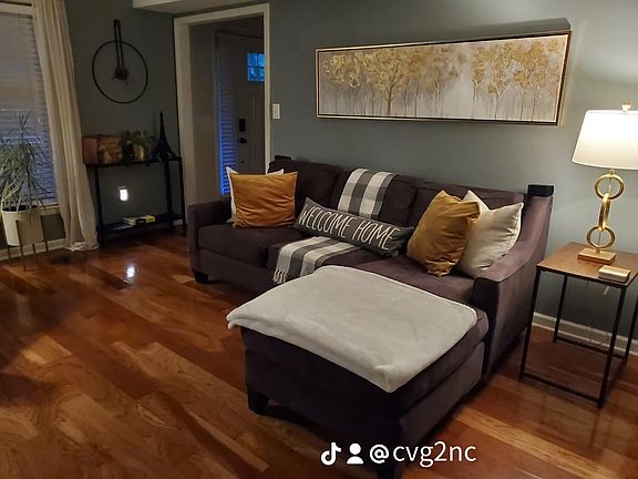3rd image of 4313 Morington Ln #2
