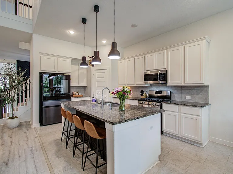 7111 Pondhawk Dr — Photo 12