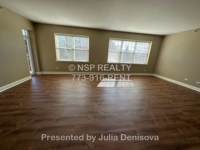 2-20 Itasca Pl #420 — Photo 4