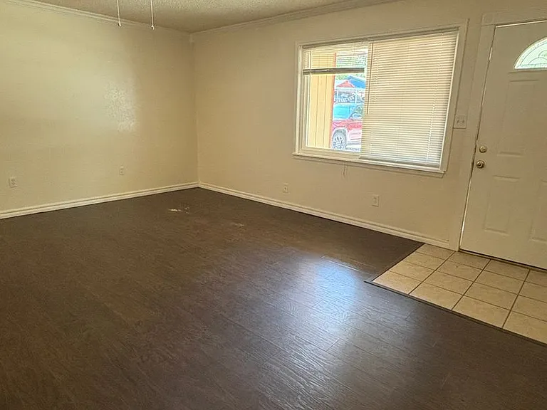 808 Catherine Dr — Photo 5