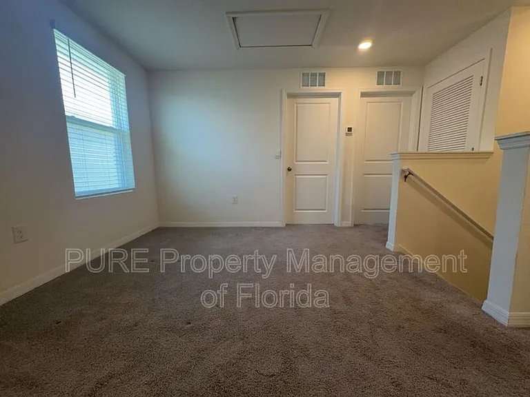 8702 SW 46th Ave — Photo 22