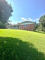 3rd image of 123 Hollow Ln