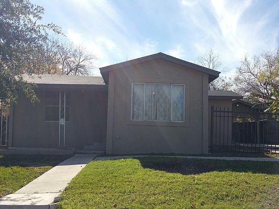 3rd image of 1418 El Monte Blvd