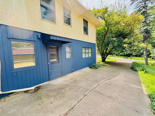 272 Xerxes Ave N