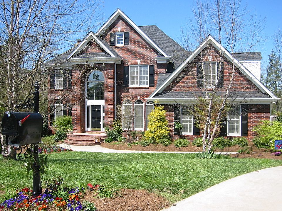 1st image of 221 Liriope Ct