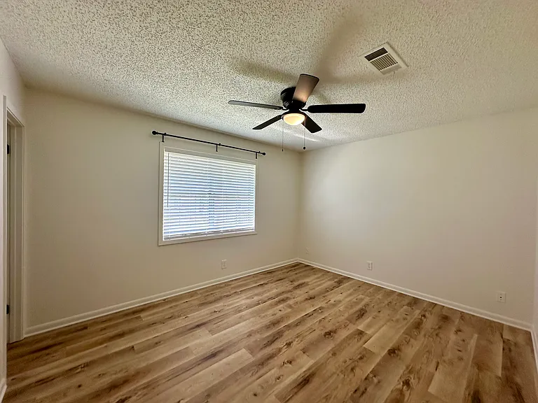 301 Laura Wilkes Rd — Photo 18