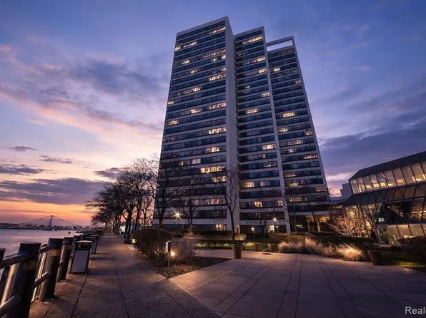 300 Riverfront Dr #10I, Detroit, MI 48226