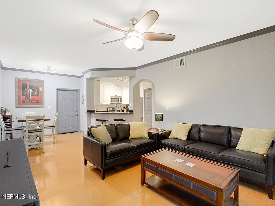 1st image of 8539 GATE Parkway W #418