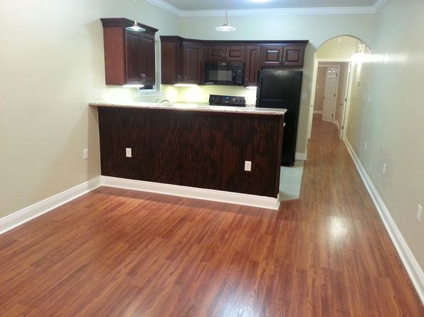 2328 Gentilly Blvd