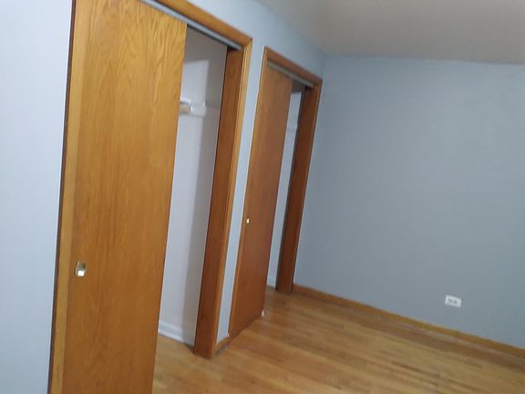 2nd image of 8649 S Oak Park Ave #3