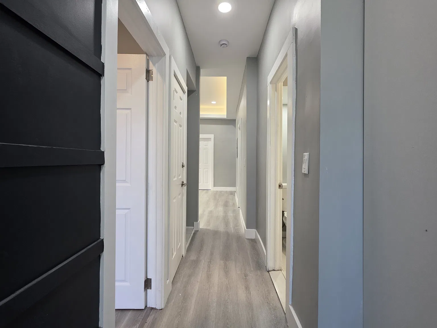 3 bed, $2,995 — Photo 4