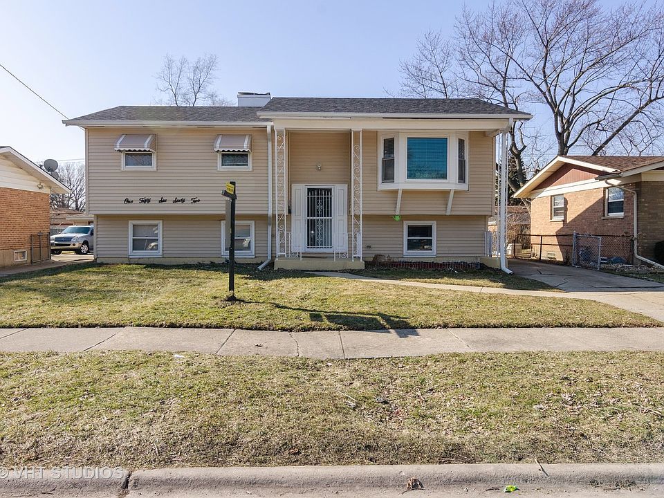 1st image of 15662 Woodlawn East Ave