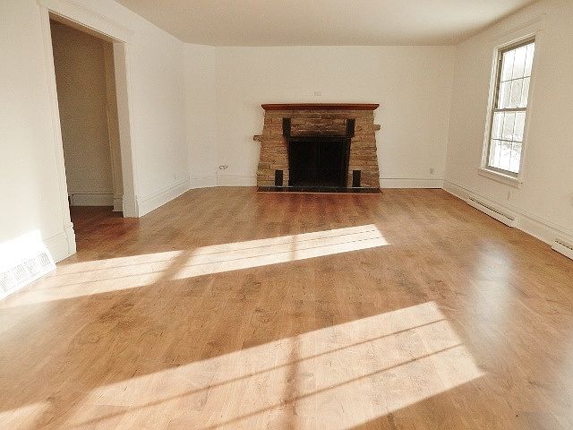 1st image of 4479 W Kennedy Dr