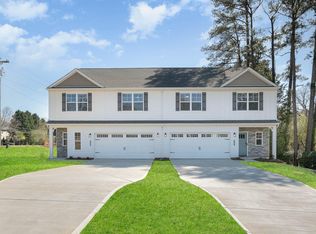 2505 Lynbridge Dr, Charlotte, NC 28226