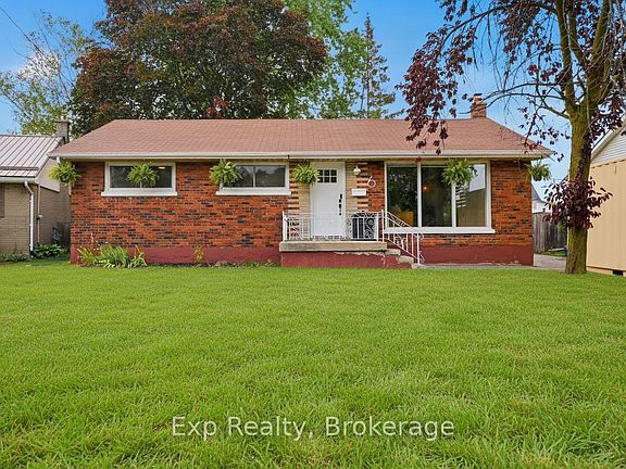2nd image of 6 Coleman Dr