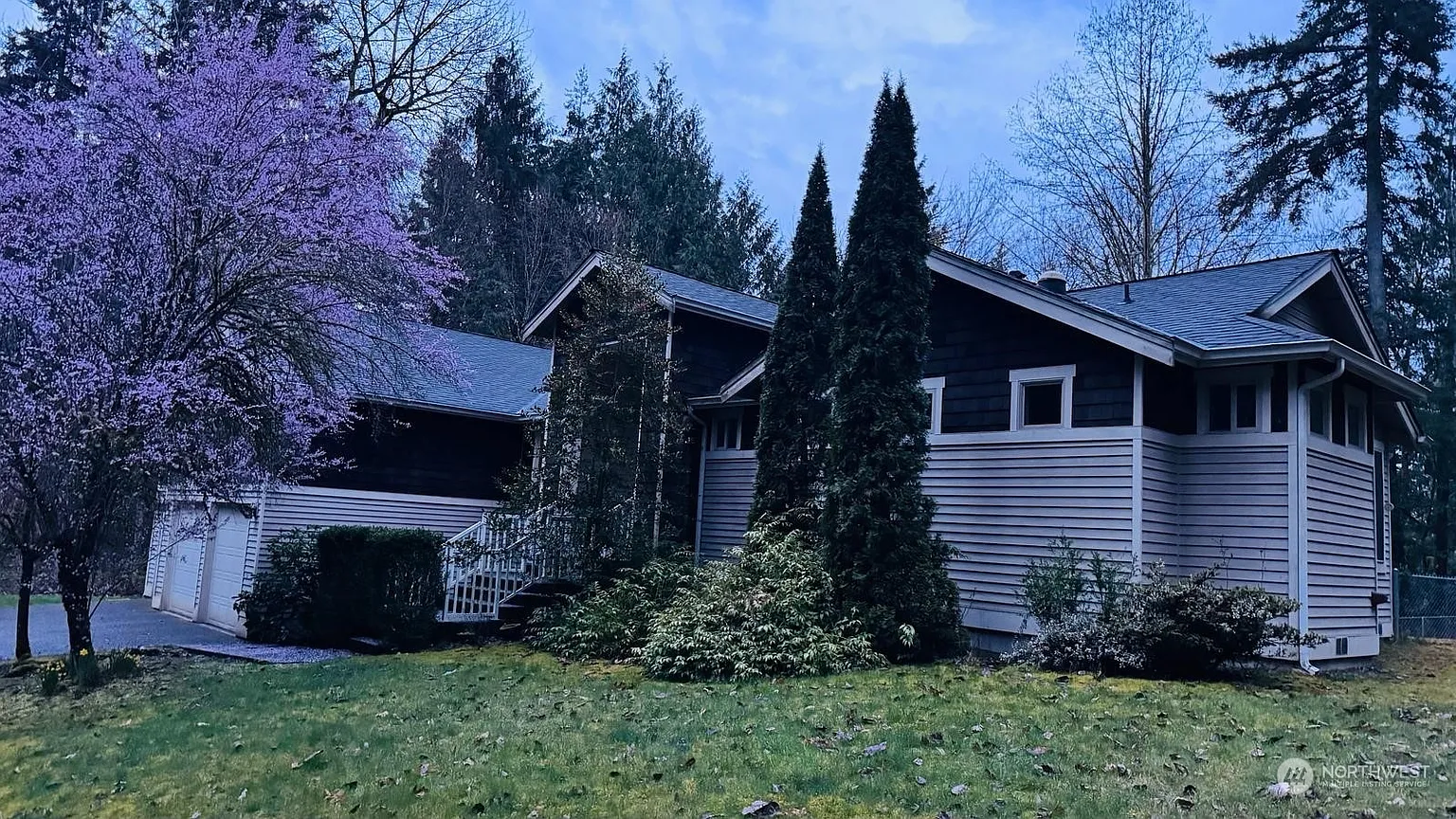 18915 NE 140th Place photo 1