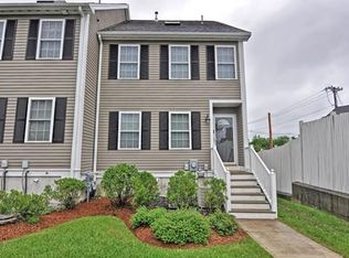 40 N Main St APT 6, Natick, MA 01760