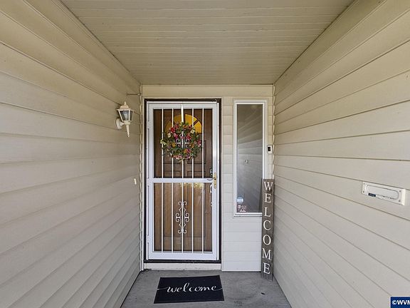 3rd image of 1747 Raywanda Ct NE