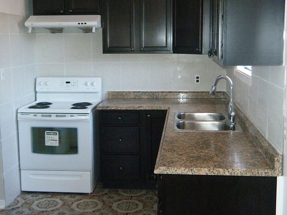 2nd image of 3766 Darla Dr E