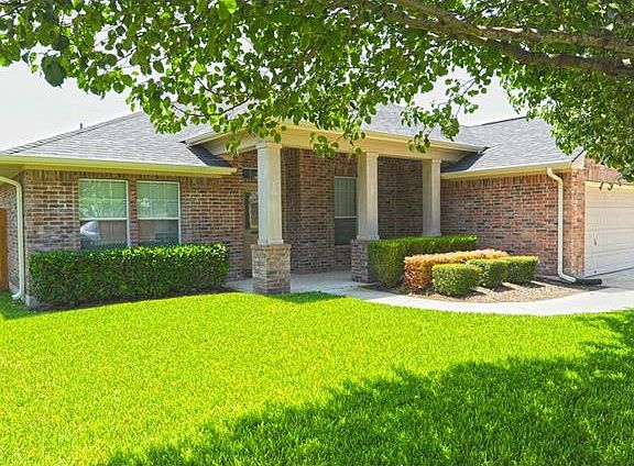3rd image of 507 Stansted Manor Dr
