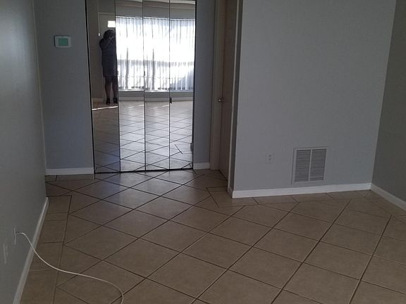 2nd image of 101 Vaughan Dr