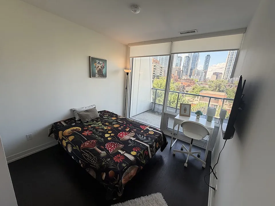 85 Wood St #816D