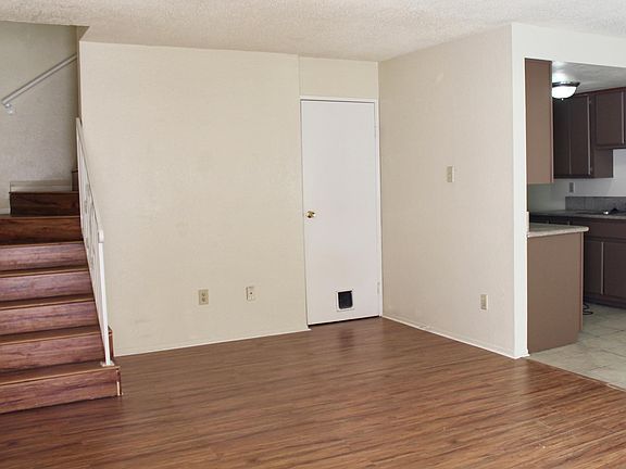 2nd image of 206 N Cedar Ave APT 8