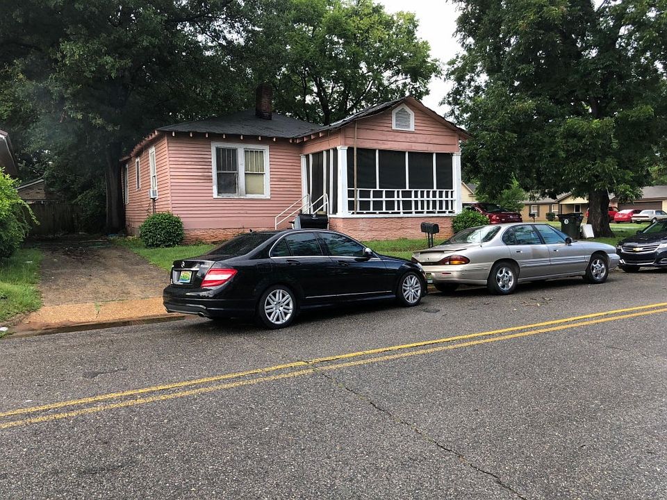 2nd image of 3106 8th St