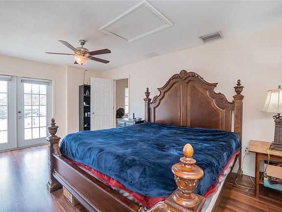 3rd image of 17413 Sabrina Cir
